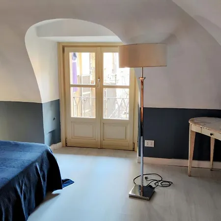 Lägenhet In Centro Accademia